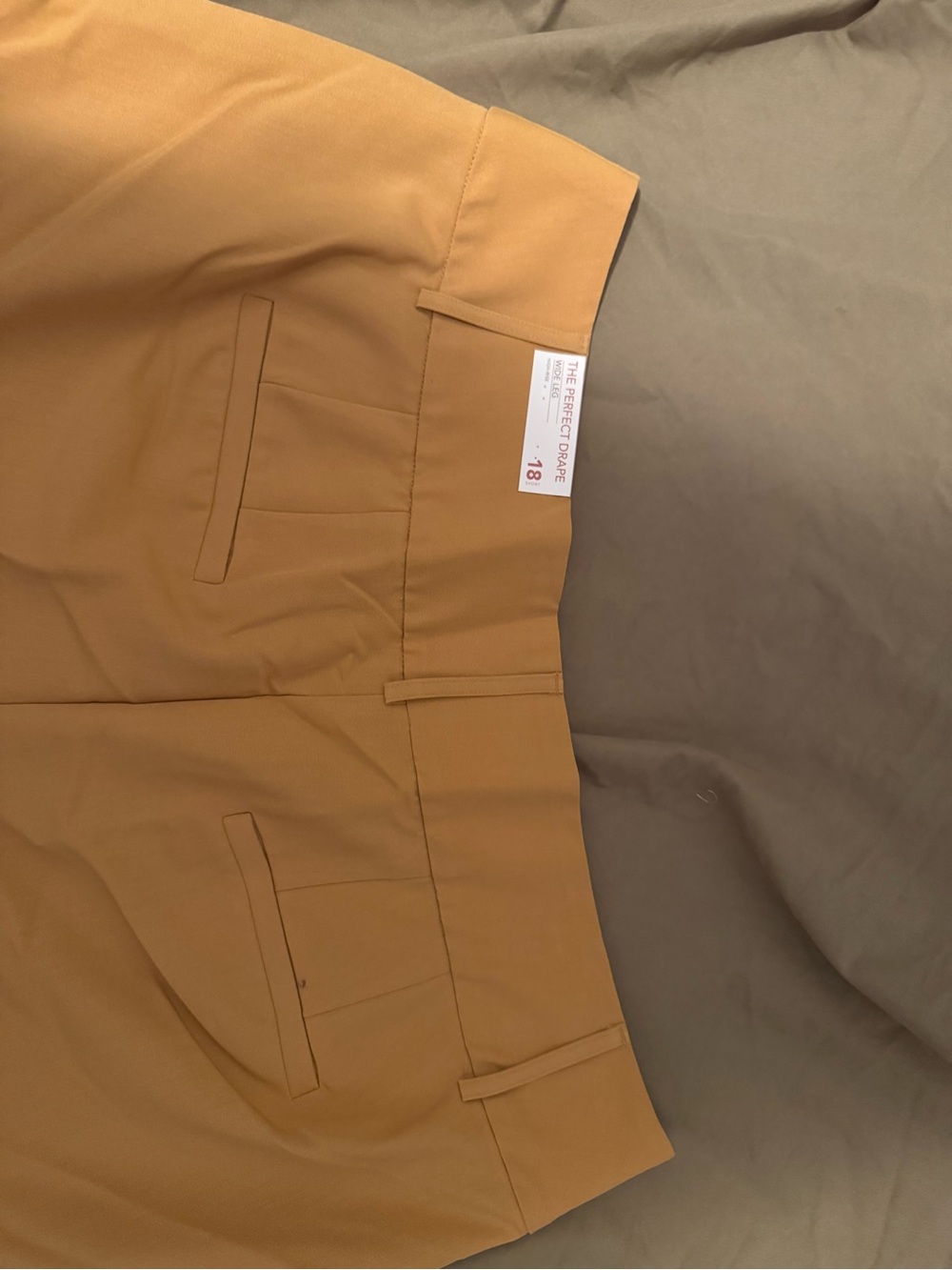 Classic Wide-Leg Pants in Camel
